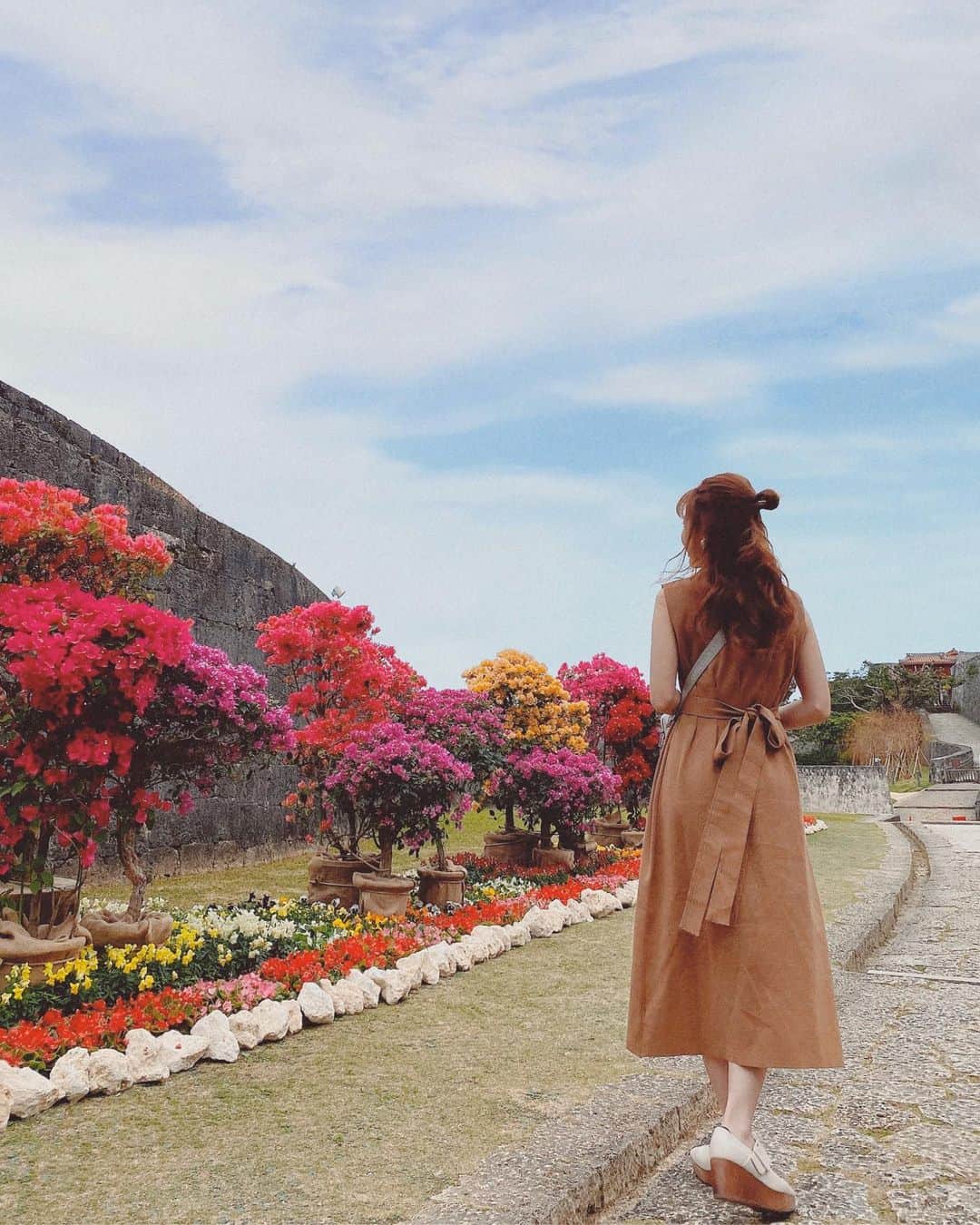 舟山久美子（くみっきー）さんのインスタグラム写真 - (舟山久美子（くみっきー）Instagram)「春一番が吹いていたと言う事は…そろそろ？☺️🌸🌸🌸 #micoameri #fashion #沖縄」2月23日 10時27分 - kumikofunayama