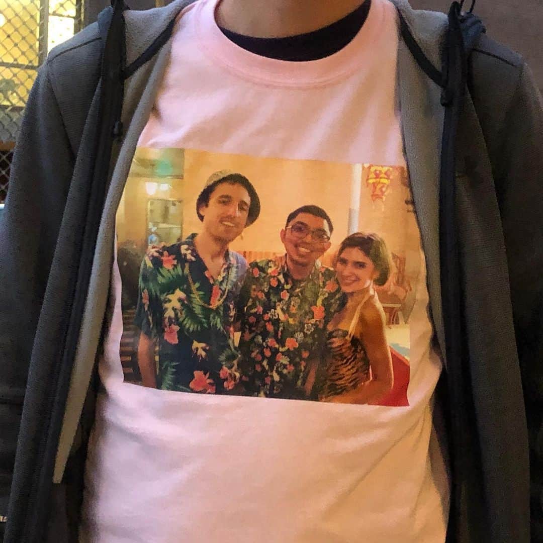 のインスタグラム：「Bootleg merch is my fave!」