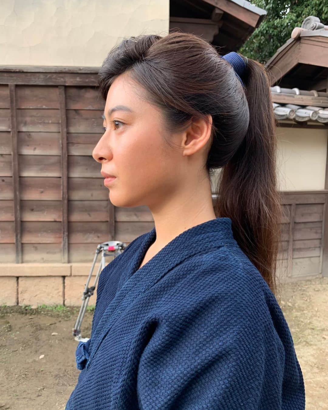 瀧本美織のインスタグラム：「時代劇シリーズ「剣客商売」に田沼意次の娘で男装の武芸者、佐々木三冬として参加させていただくことになりました！とても光栄です。 放送は3月13日よる8時〜です。 写真は自分で三冬メイクをするときの参考にと撮ってもらったもの。  #時代劇  #剣客商売  #佐々木三冬」