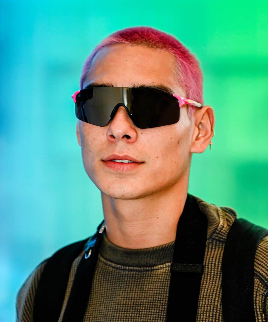OAKLEYのインスタグラム：「A new day. A new light. A new vision. @evanmock #OneObsession」