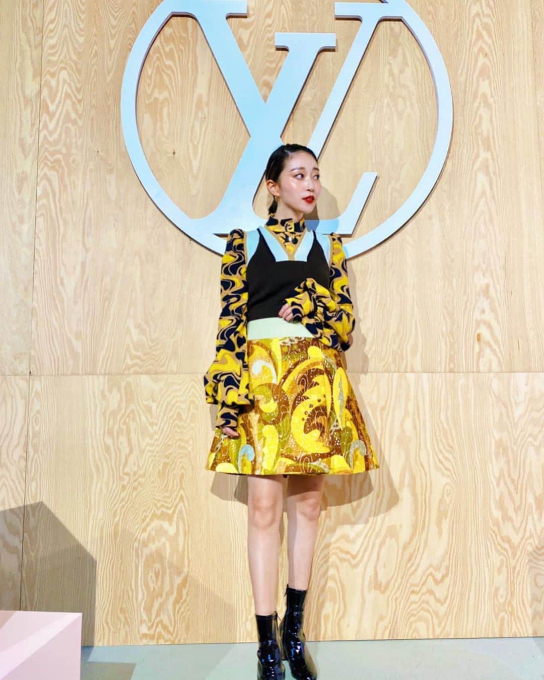 梅谷安里さんのインスタグラム写真 - (梅谷安里Instagram)「🌼🌼 @louisvuitton fashion show💋 SSのコレクションラインが可愛過ぎた。 ファッションショーって やっぱり気分上がるね♡♡♡ #LV#fashionshow #louisvuitton #ファッションショー」2月23日 12時09分 - anriworld