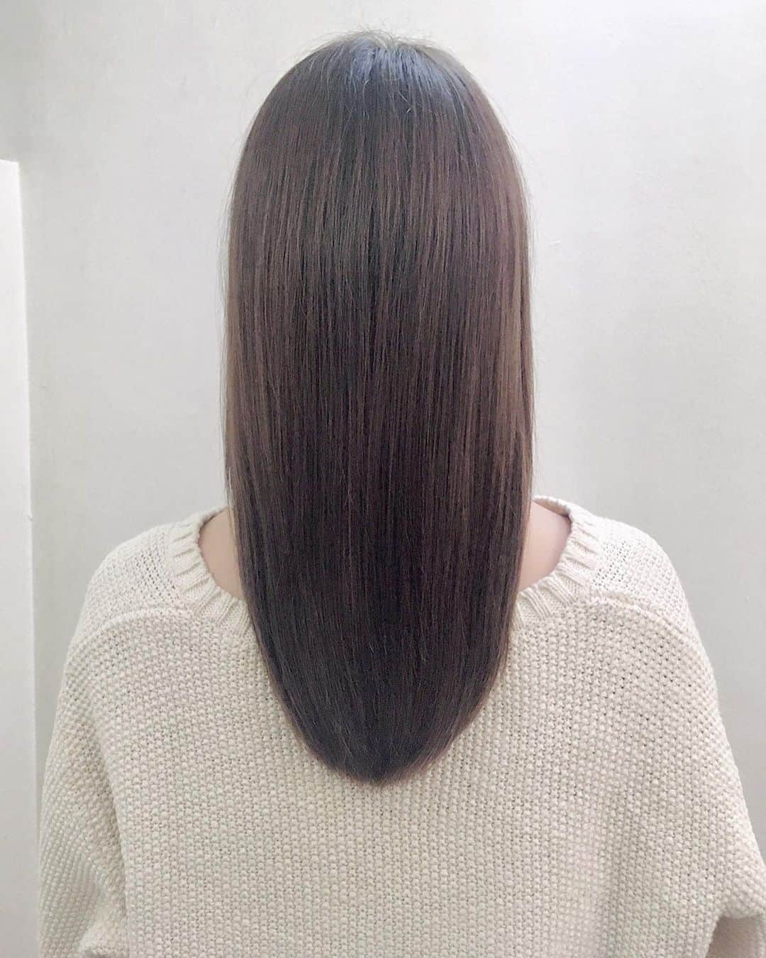のインスタグラム：「ミネコラ水素トリートメント最強🥺✨﻿ ﻿ お久しぶりの岡田さんに！﻿ ありがとうございました〜🙏🏻﻿ ﻿ #ミネコラトリートメント」
