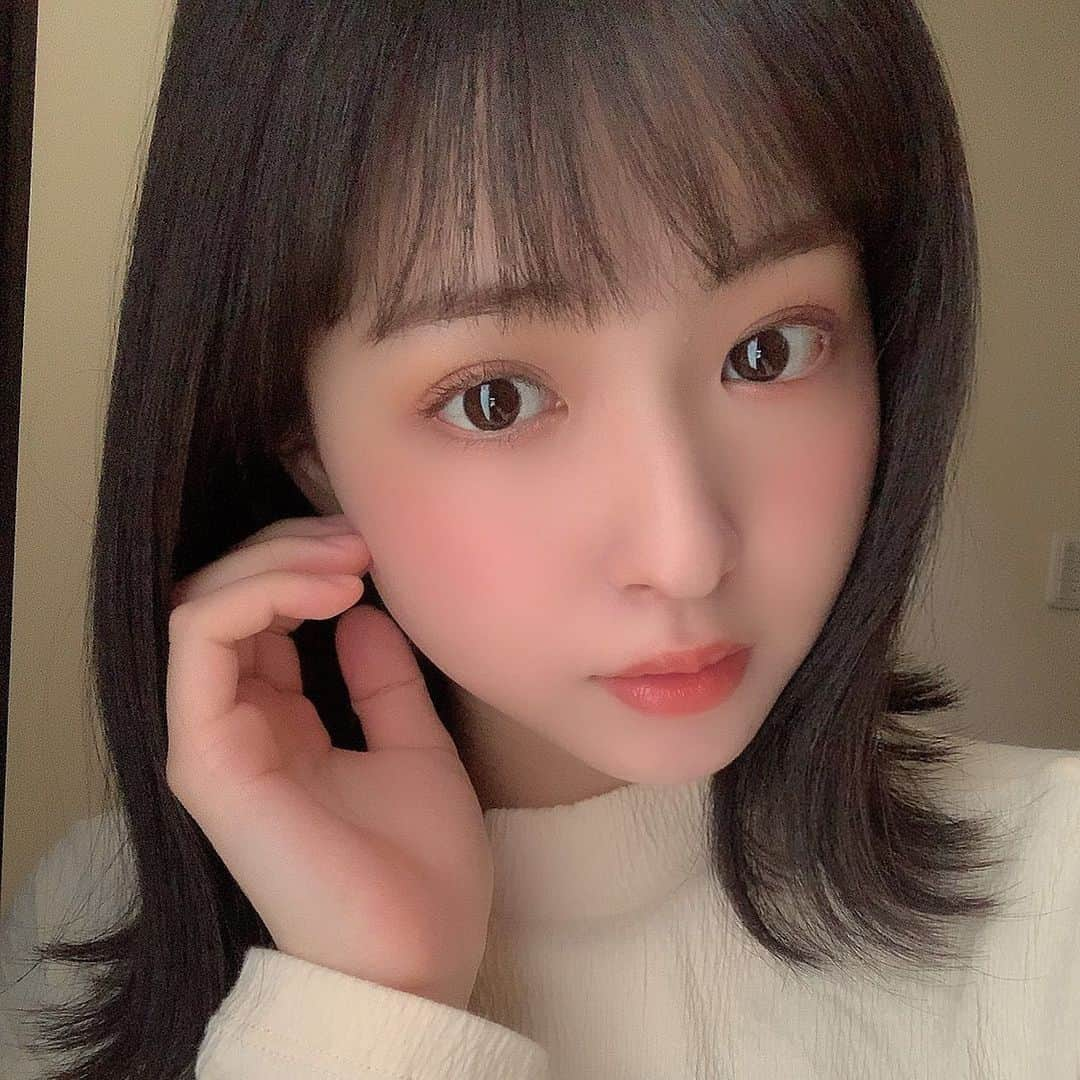 近藤里奈のインスタグラム：「﻿ ﻿ 23歳になりました🍰✨﻿ ﻿ ﻿ たくさんのお祝いメッセージ﻿ ありがとうございます！﻿ ﻿ ﻿ ﻿ 23歳もよろしくお願いします♡﻿ ﻿ ﻿」