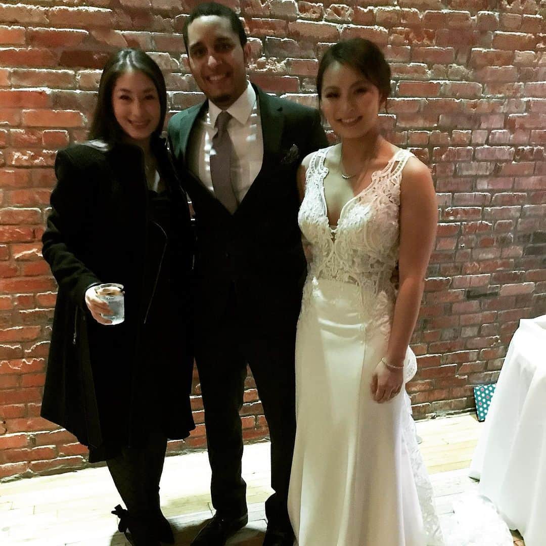 Rozinaのインスタグラム：「Congratulations Annie and Yavin!!! 🥰🥰🥰🥰🥰 #wedding #jumpthebroom」