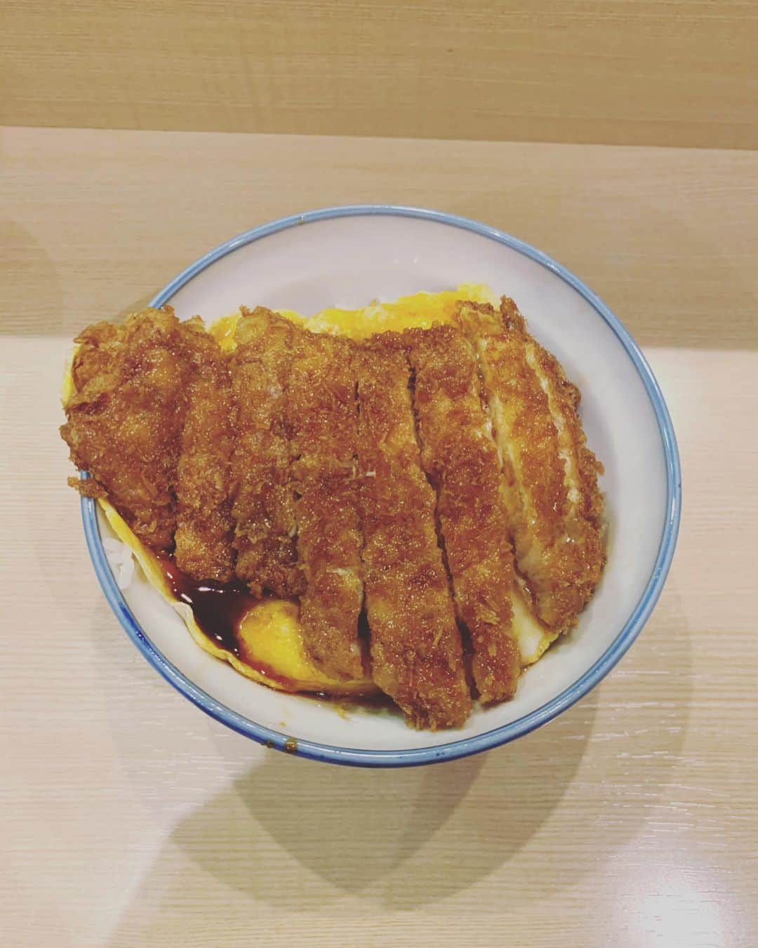 永露元稀さんのインスタグラム写真 - (永露元稀Instagram)「. 食トレ🤫 美味しかった〜。 . #かつどんや瑞兆  #あげまんじゅう  #yaneurabytiered  #キムチ鍋  #王ろじ」2月23日 14時42分 - motokn68