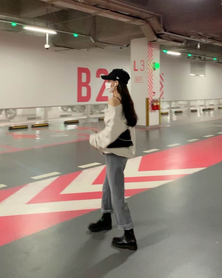 Chuuのインスタグラム：「안전한 주말 보내세요❣️마스크필수!!#chuuseoul」