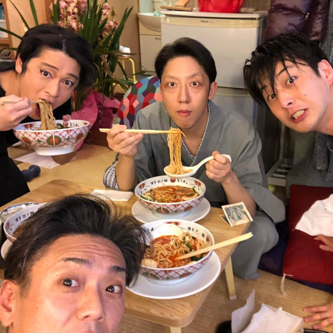 嘉島典俊さんのインスタグラム写真 - (嘉島典俊Instagram)「#とり田#坦々麺 頂きました！ 美味しかったー！ 紘司郎さんありがとうです！ #スーパー歌舞伎Ⅱ#オグリ#博多座#市川蔦之助#石黒英雄#下川真矢#嘉島典俊」2月23日 16時11分 - kashima.noritoshi