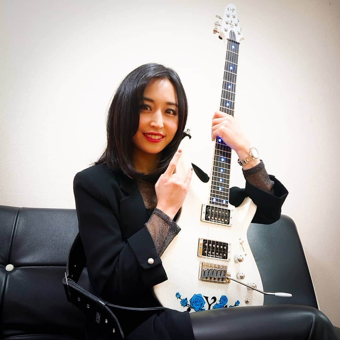 Yukiさんのインスタグラム写真 - (YukiInstagram)「Congratulations on ESP's 45th Anniversary!!! #D_Drive #yuki #esp #guitar #horizon3 #japanese」2月23日 17時08分 - d_drive_gt_yuki