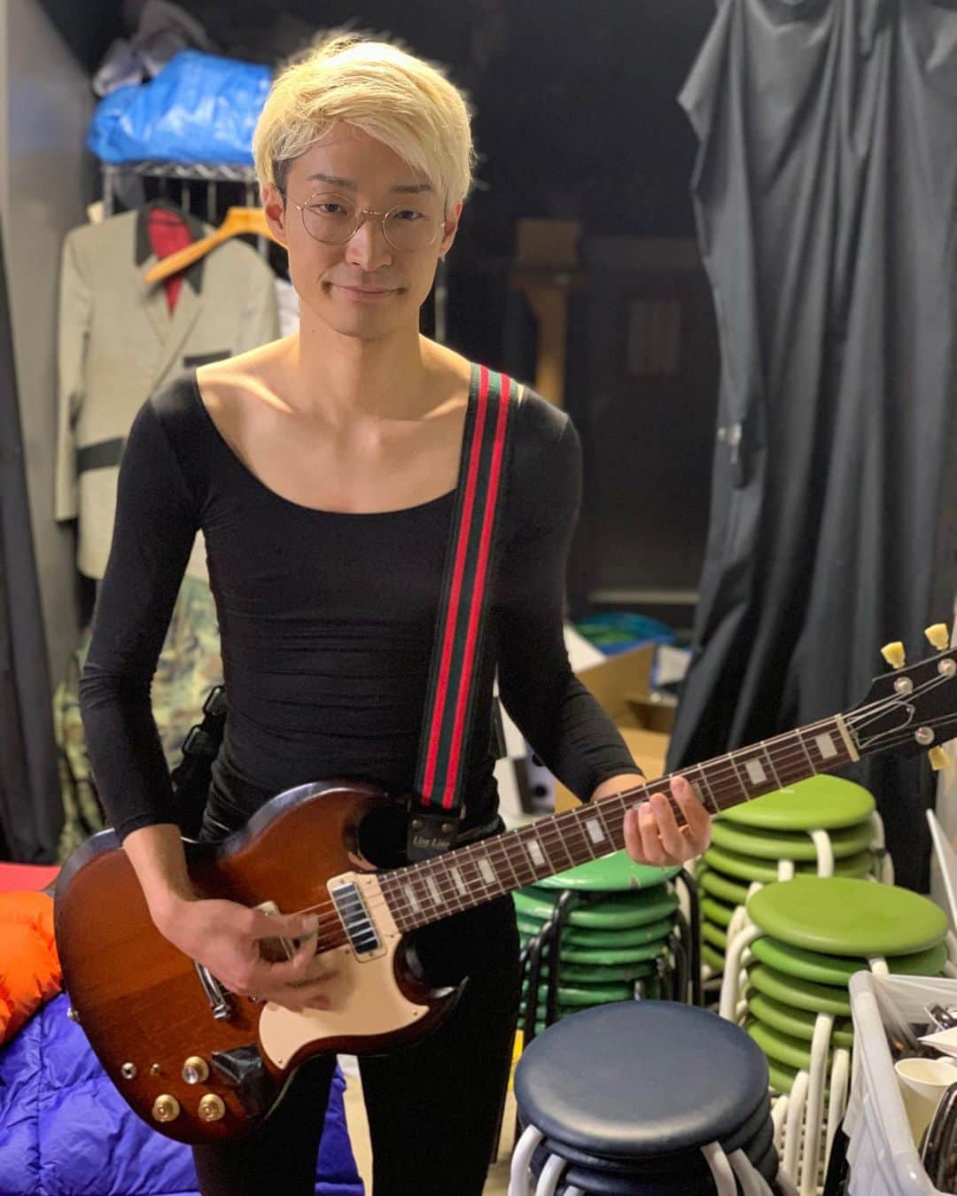池田真一のインスタグラム：「明日、爆音よろしくお願いします。 思想の強い女性も気合い入ってます。」