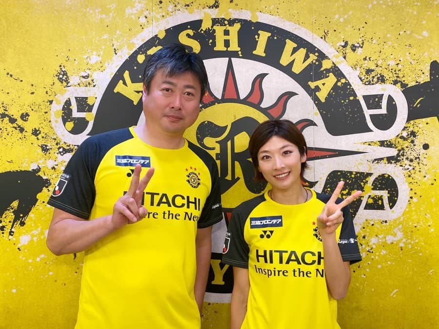 西谷綾子のインスタグラム：「✴︎ 今夜8:30〜 柏レイソル応援番組⚽️📣 「ライジングレイソル」 ・ ちばぎんカップとJ1開幕戦を 佐藤大さんの解説で振り返ります‼️🔥 ・ そしてfrom日立台一丁目蹴球団は 呉屋大翔選手です😊🌸🌸 ・ ぜひ、ご覧ください❣️❣️😆😆」