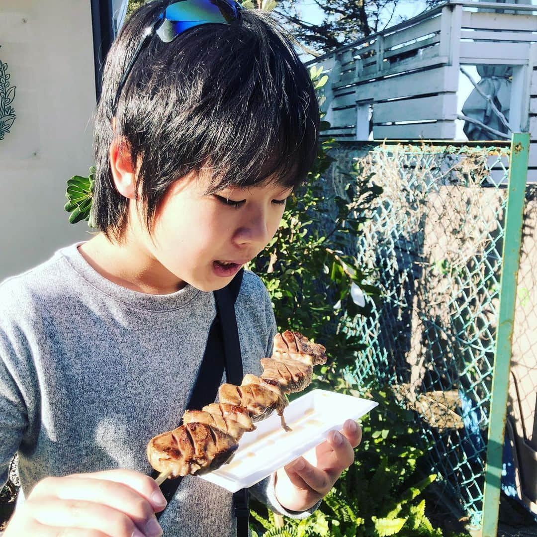 がっちゃんさんのインスタグラム写真 - (がっちゃんInstagram)「江ノ島食べ歩き🐽✨ #江ノ島 #江の島 #食べ歩き #enoshima #牛タン #がっちゃん #がっちゃんねる」2月23日 20時19分 - gacchannel