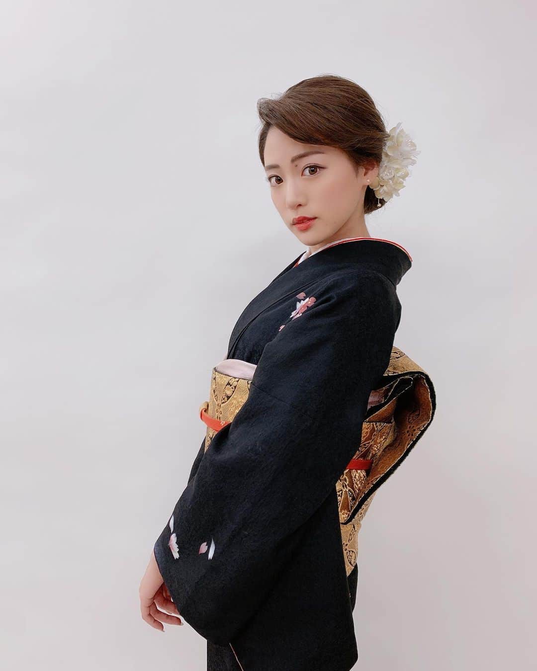 志田友美（ゆうみん）さんのインスタグラム写真 - (志田友美（ゆうみん）Instagram)「ㅤㅤㅤㅤㅤ ㅤㅤㅤㅤㅤㅤㅤㅤㅤㅤㅤㅤㅤㅤㅤㅤㅤㅤㅤㅤㅤ 沢山撮ったのでバーッと載せちゃった👘 お付き合い頂きありがとうございました❤️ 以上！！！！！ ㅤㅤㅤㅤㅤㅤㅤㅤㅤㅤㅤㅤㅤ  #和服 #👘 #着物 #japanesegirl #japanese #japan」2月23日 20時25分 - yuumi_shida