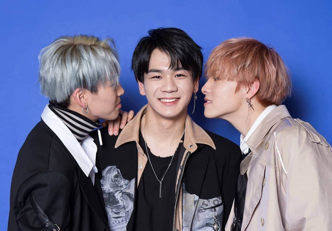 川西拓実のインスタグラム：「近づきすぎないでください 🤭😅 ㅡ © owner #JO1 #ジェイオーワン #PROTOSTAR #無限大 #INFINITY  #PRODUCE101JAPAN #kawanishitakumi #kawanishi #takumi #川西拓実 #川西 #拓実 #izone」