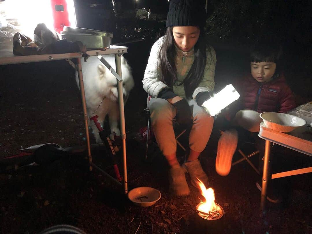 つるの剛士さんのインスタグラム写真 - (つるの剛士Instagram)「奇跡的に家族全員のスケジュールが合ったので、急遽🚐キャンプ来た。  #伊豆 #大渋滞  #つるのおそと」2月23日 21時29分 - takeshi__tsuruno