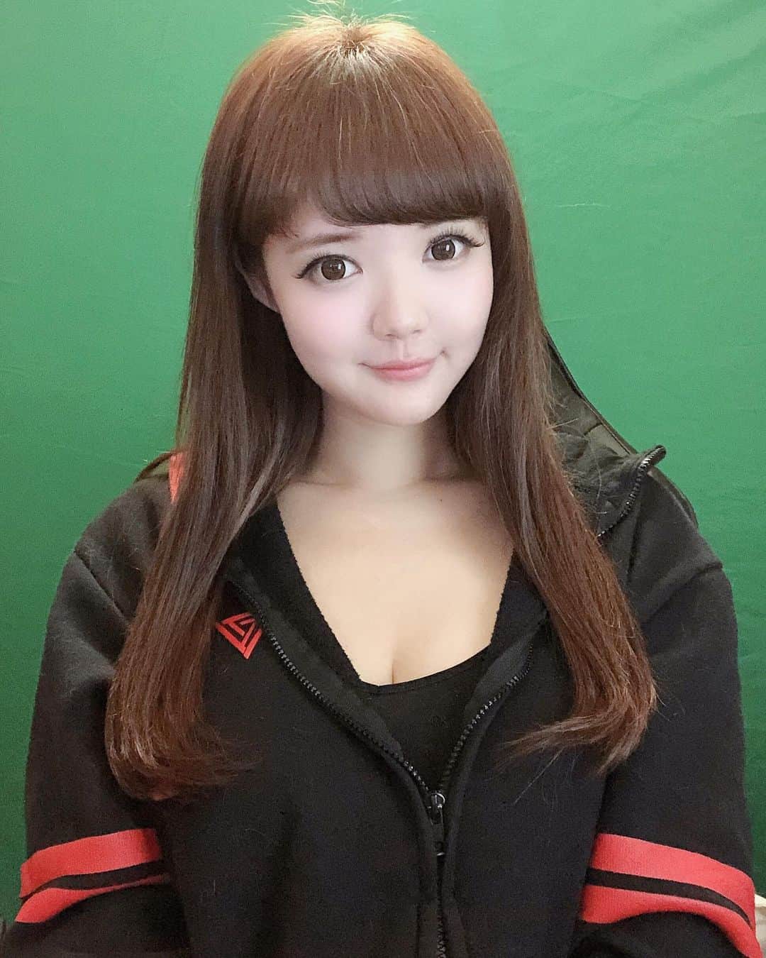 YingTzeさんのインスタグラム写真 - (YingTzeInstagram)「In love with my new hair dryer. 😂 Styling and drying my hair so much easier And faster now !  _ #blessed.」2月23日 21時29分 - yingtze