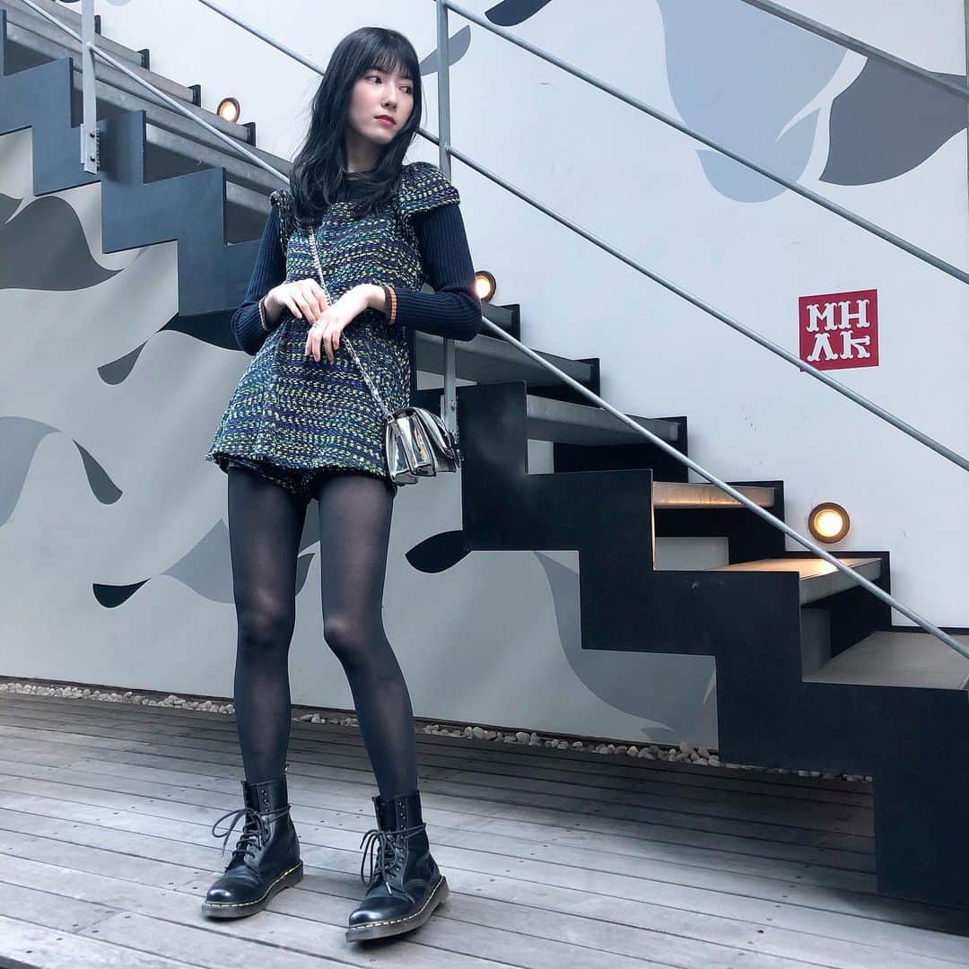 日下部美愛のインスタグラム：「もう春だね〜 . . #photo #japan #model #me #hair #fashion #makeup #selfie #followme #instagood #camera #instadaily #dailylook #selfie #한국 #맞팔 #사진 #데일리 #데일리룩 #인스타사진 #인스타그램 #일본인 #패션 #패션스타그램 #스티커사진」