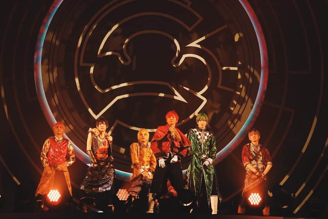 のインスタグラム：「次は大阪城ホールで、会おうね👌🏻 #おそ松さん　#f6」