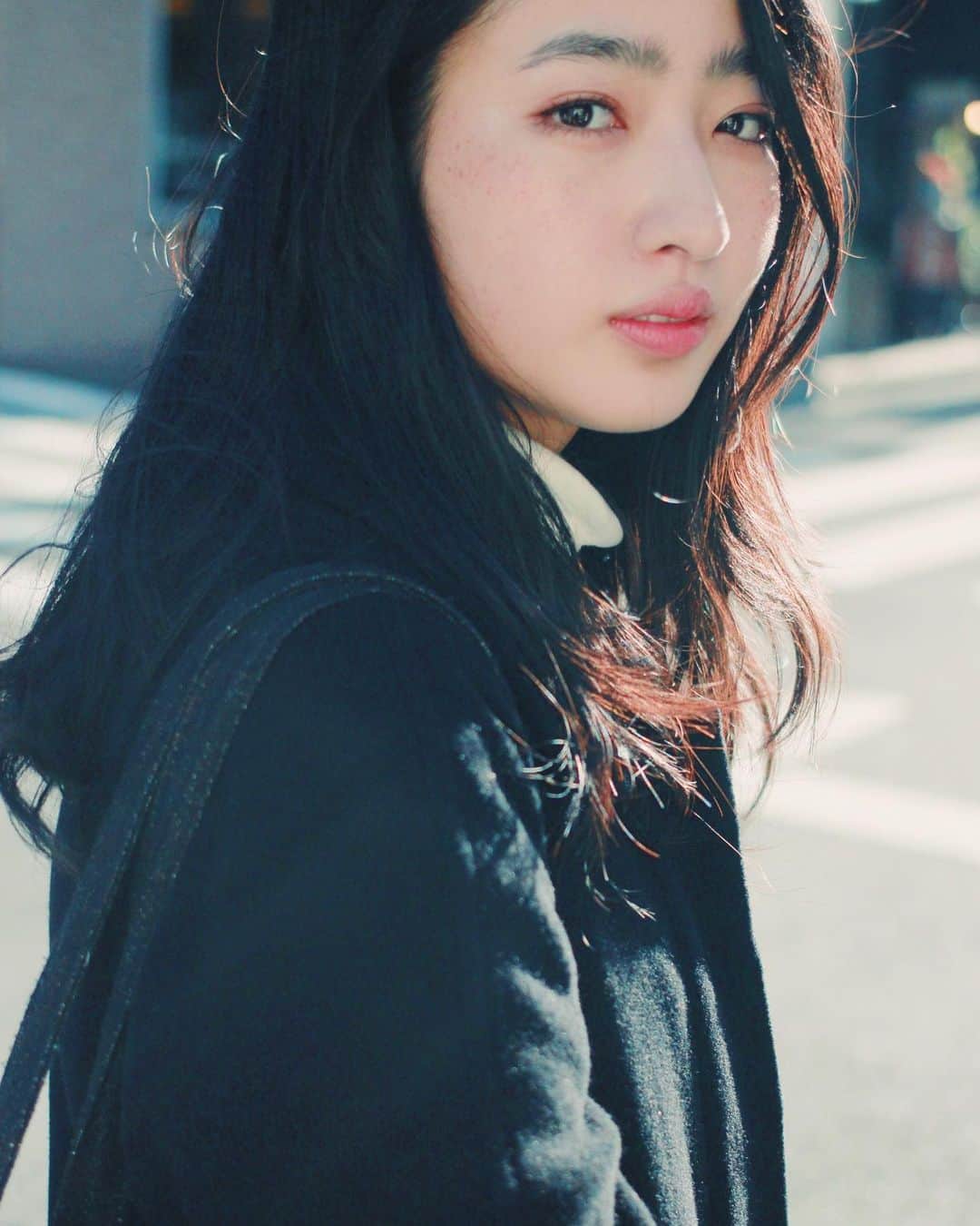 AO のインスタグラム：「ダンマスワールドたのしかったー！ 普段やらない曲やると 新鮮でテンション上がりますね 「惑星ループ」 と 「はやくそれになりたい！」 を踊らせていただきました🕺✨ #4月18日ワンマンきてね #tempurakidz  #ダンマスワールド #ニコニコ動画」