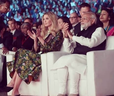 イヴァンカ・トランプさんのインスタグラム写真 - (イヴァンカ・トランプInstagram)「Two years after joining @narendramodi at the Global Entrepreneurial Summit in Hyderabad, I am honored to return to India with @POTUS and @FLOTUS to celebrate that the grand friendship between the world’s two largest democracies has never been stronger! 🇺🇸 🇮🇳」2月23日 22時17分 - ivankatrump