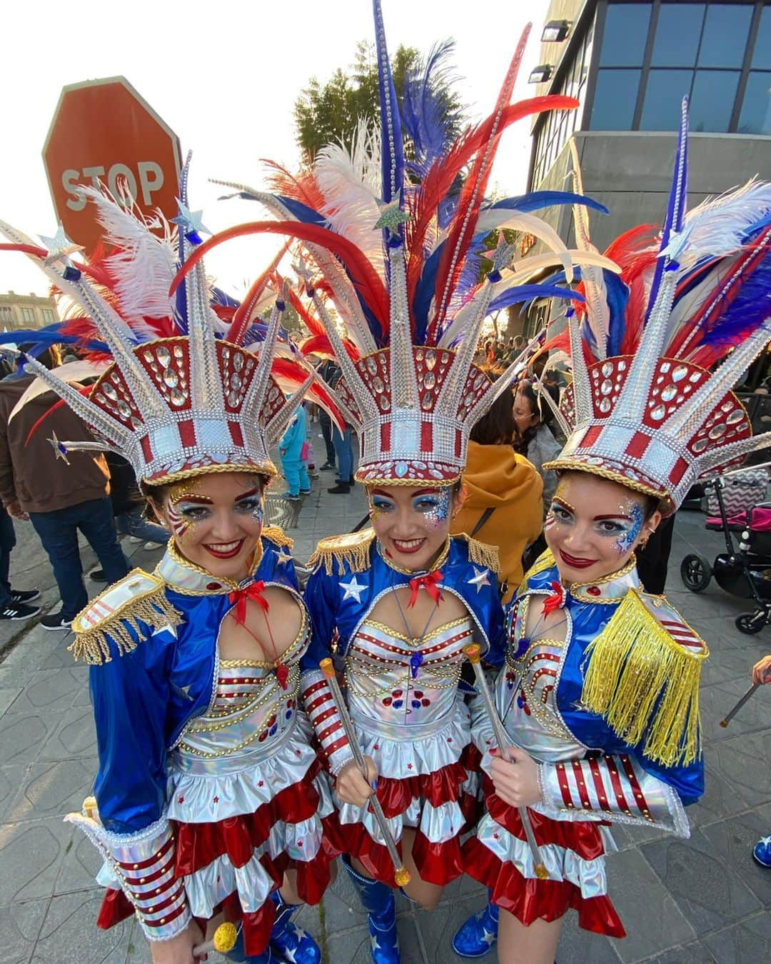 上枝恵美加さんのインスタグラム写真 - (上枝恵美加Instagram)「Carnivaaaaal❤️ ． #tarragona  #carnaval2020 #igerstgn #🇺🇸 @latarracodeluxe」2月23日 22時49分 - emika_kamieda