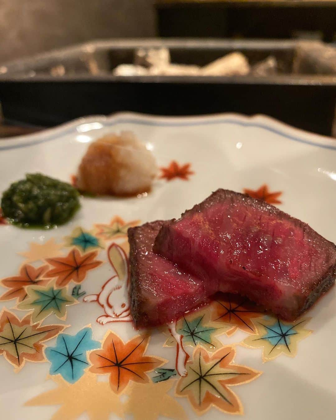 湯浅喬子さんのインスタグラム写真 - (湯浅喬子Instagram)「@kobe_yuzaburo 🥩 どれも美味しかった☺️ 、 次はあまり知られてない時間に行こっと😗 、 2月は沢山の方にお祝いしてもらい、 嬉しい😆(ほとんどお肉尽くし笑) ありがとうございます✨ #kobe#神戸ディナー#グルメ#神戸グルメ #dinner#肉#雄三郎#rindo」2月23日 23時40分 - kyorco