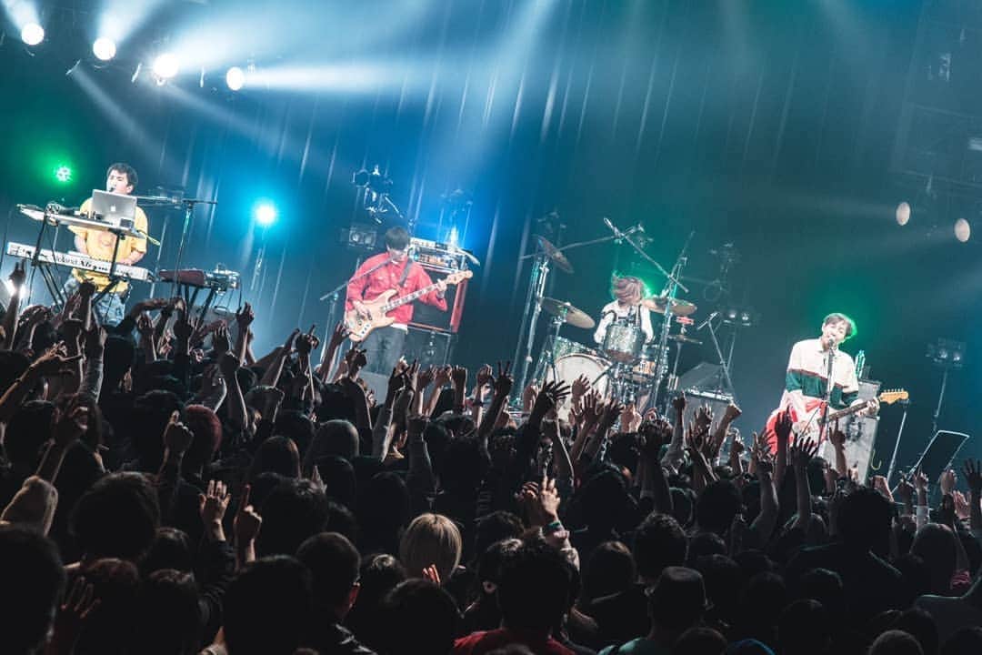 みさこのインスタグラム：「毎回、今日まで生きててよかったな、って思ってもらえるようなライブにできますように！」