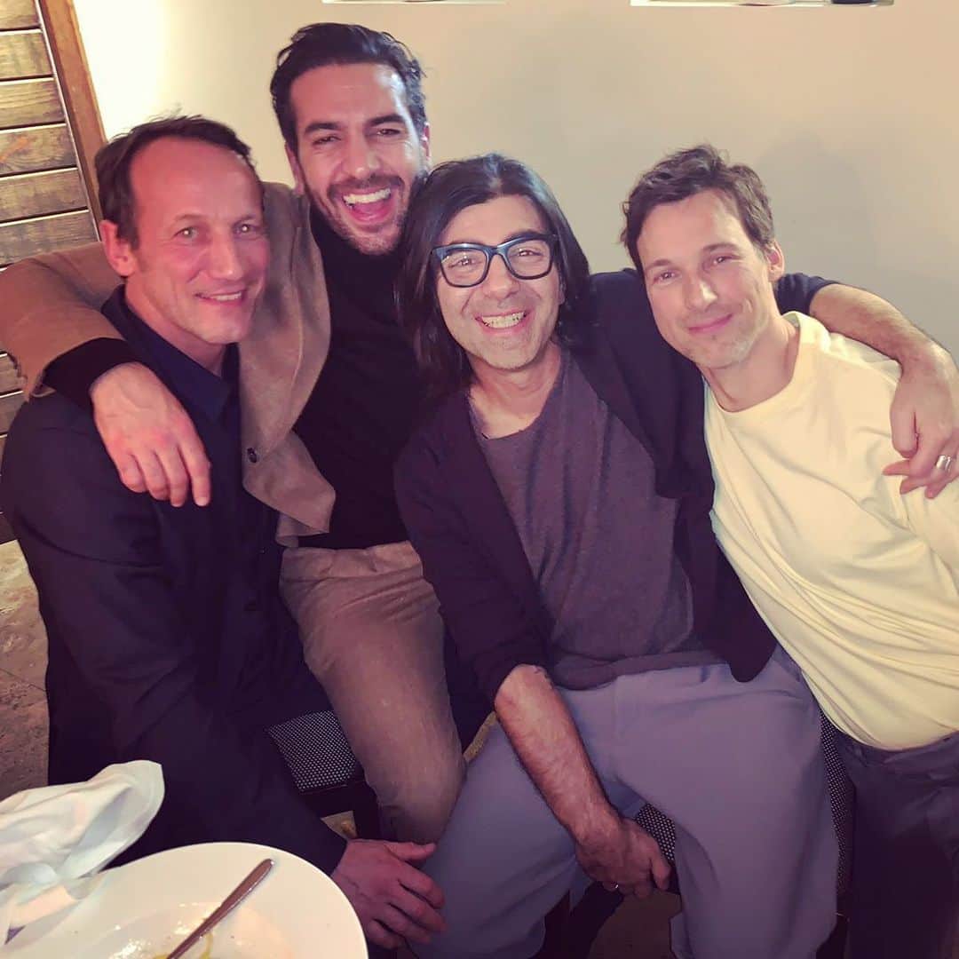エリヤス・エンバレクのインスタグラム：「Börlinale. @wotanwilke @fatih_bombero @florian.david.fitz」
