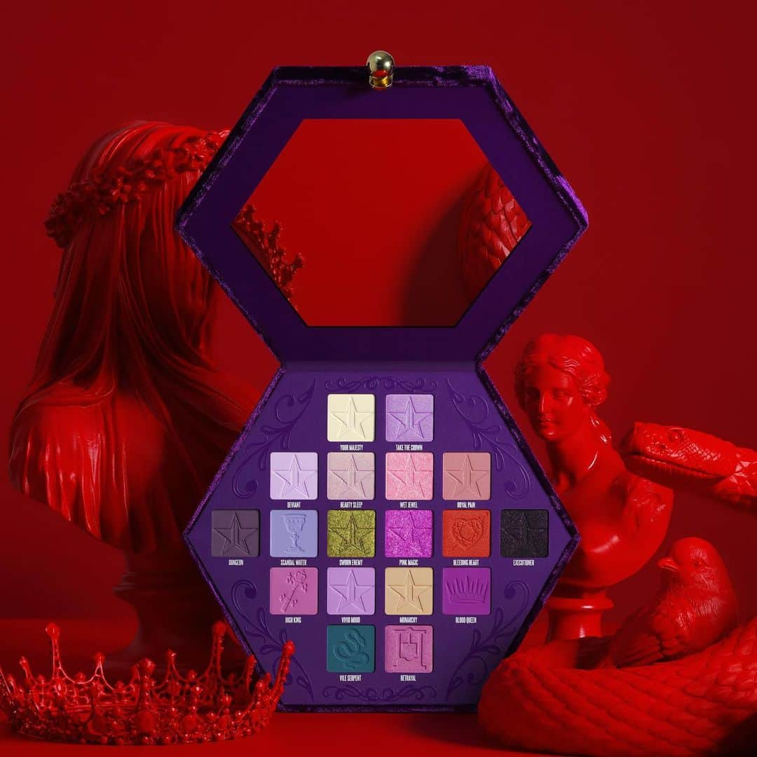 Jeffree Star Cosmeticsさんのインスタグラム写真 - (Jeffree Star CosmeticsInstagram)「Good morning everyone! ❣️💜 The #JeffreeStarCosmetics shipping warehouses are working all day to start shipping all the #BloodLust orders! ❌ The palette is now sold out worldwide and will be restocking very soon!! 🆘 Please use the #bloodlustpalette and #jeffreestarcosmetics tags so we can find your looks to re-post! 🩸」2月24日 0時47分 - jeffreestarcosmetics