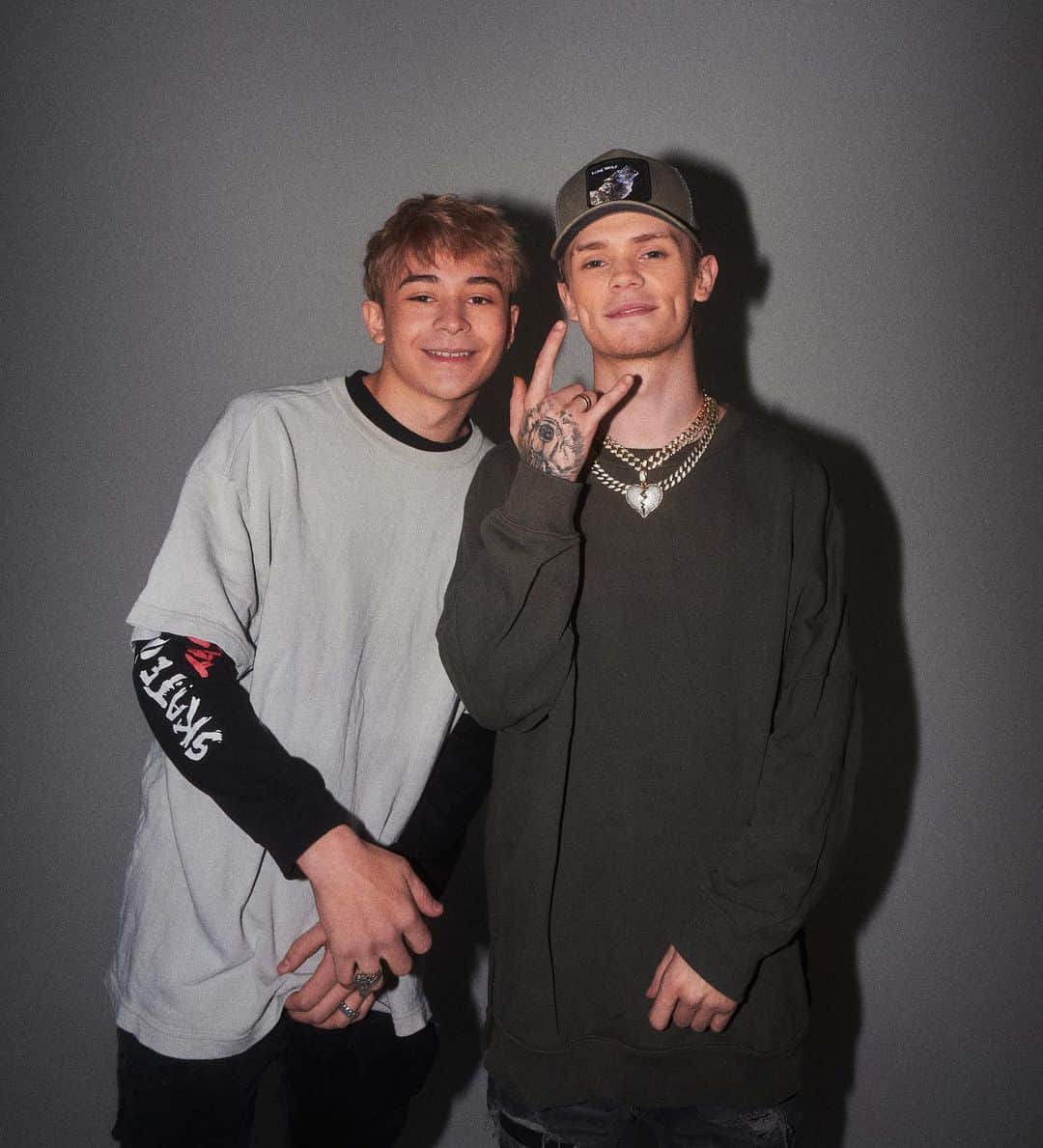 Bars and Melodyさんのインスタグラム写真 - (Bars and MelodyInstagram)「¥•¥ We are producing something for YouTube so stay tuned 🔥 📸: @domi.wolf」2月24日 1時42分 - barsandmelody