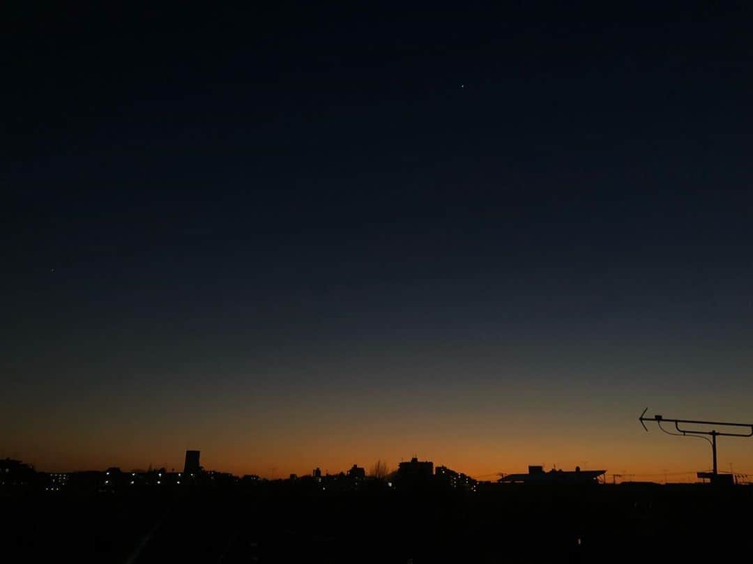井口理さんのインスタグラム写真 - (井口理Instagram)「夕焼け綺麗だったなあ今日」2月24日 1時56分 - 191satoru