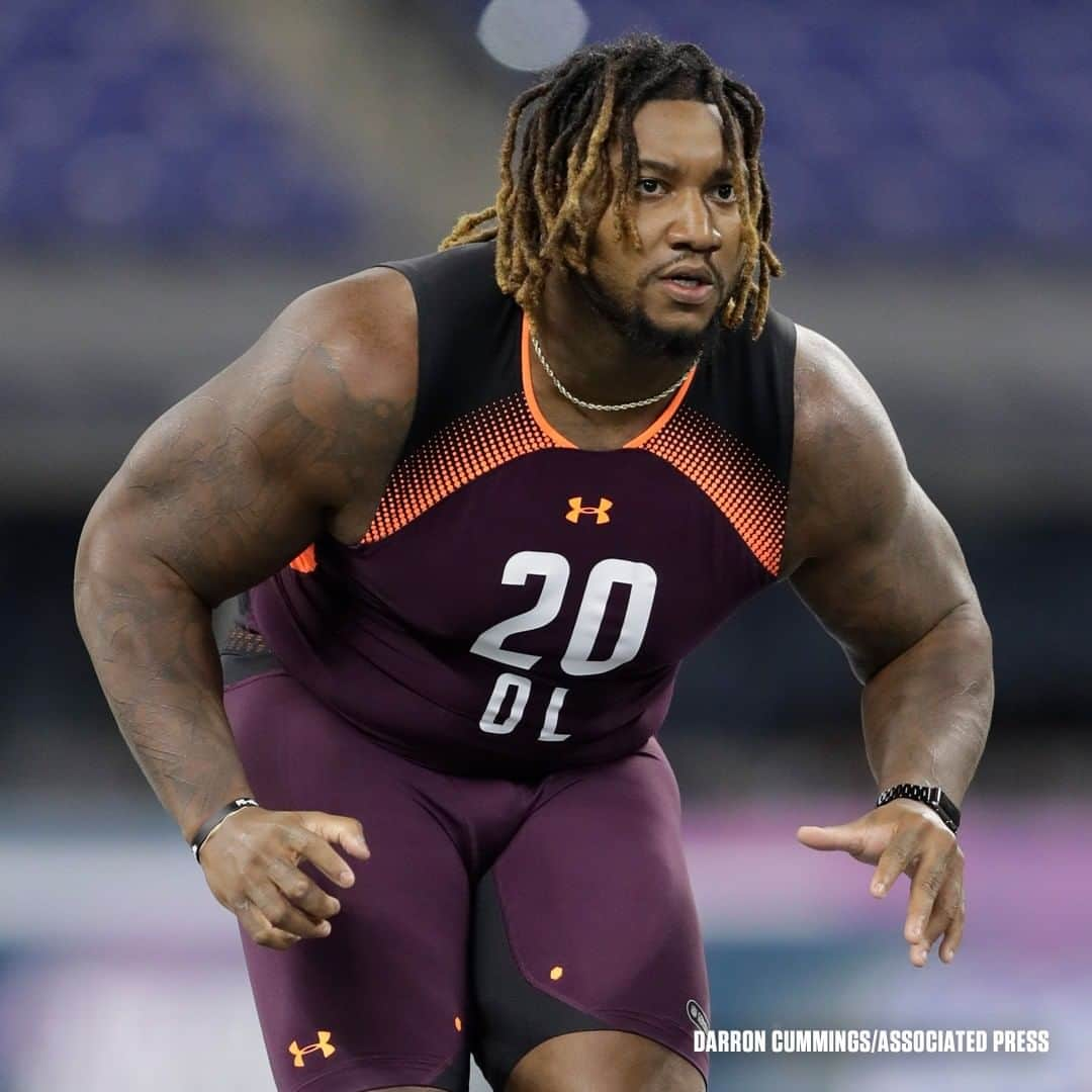 ピッツバーグ・スティーラーズさんのインスタグラム写真 - (ピッツバーグ・スティーラーズInstagram)「Our O-Line at the Combine 💪 #NFLCombine」2月24日 2時01分 - steelers