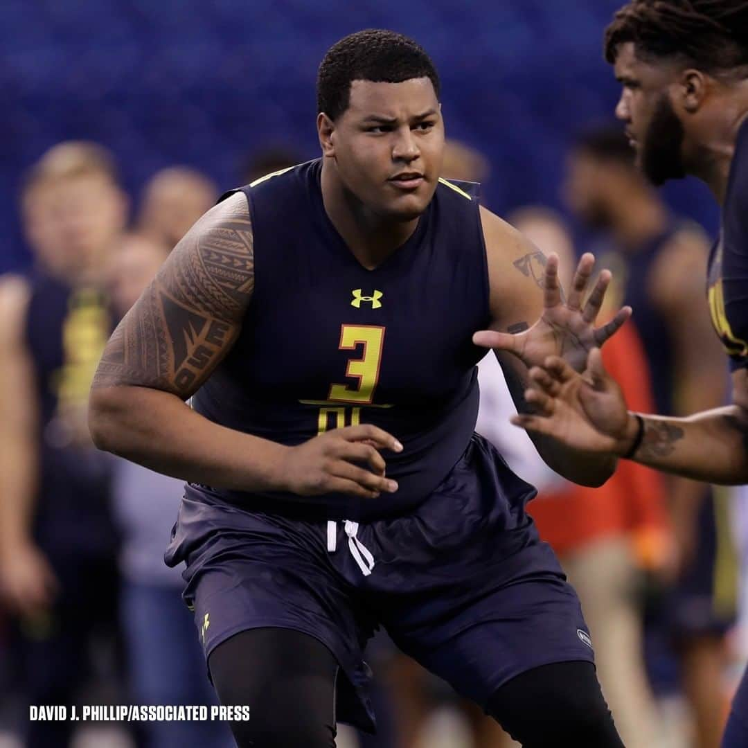 ピッツバーグ・スティーラーズさんのインスタグラム写真 - (ピッツバーグ・スティーラーズInstagram)「Our O-Line at the Combine 💪 #NFLCombine」2月24日 2時01分 - steelers