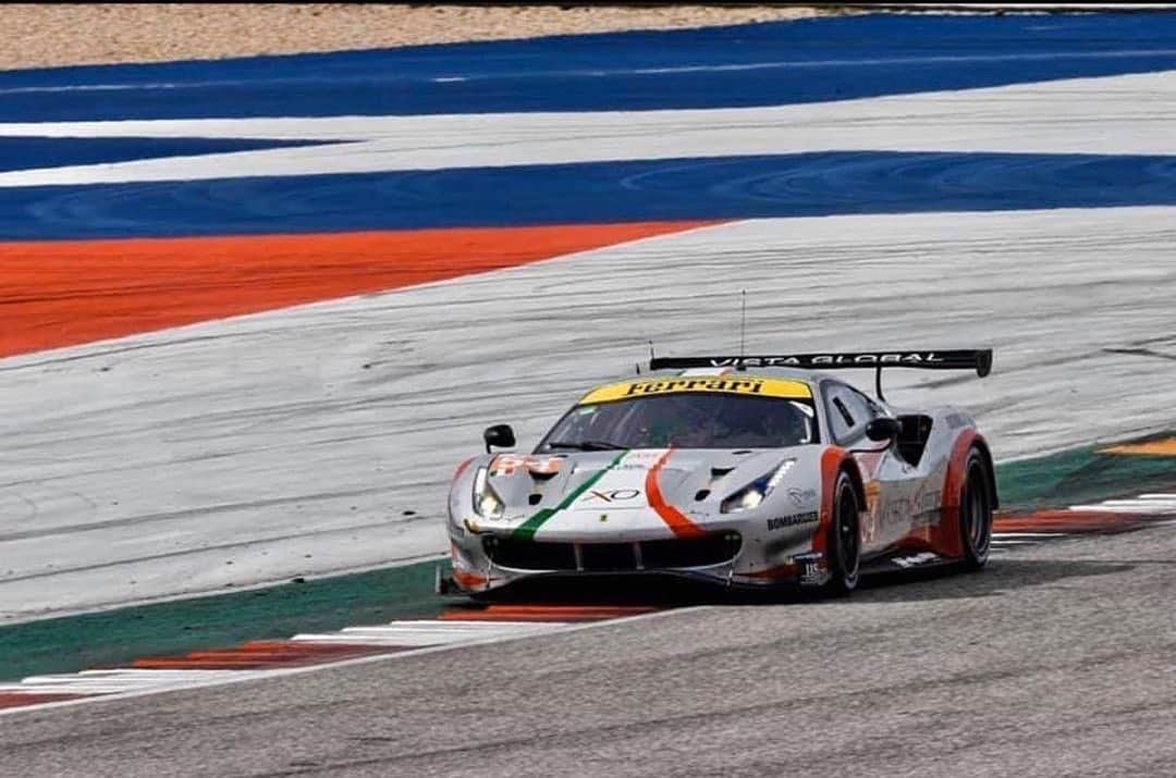 CarsWithoutLimitsさんのインスタグラム写真 - (CarsWithoutLimitsInstagram)「Make sure to follow @francesco.castellacci at the #6hcota race of the World Endurance Championship 🏁  #carswithoutlimits #ferrari #458」2月24日 2時02分 - carswithoutlimits