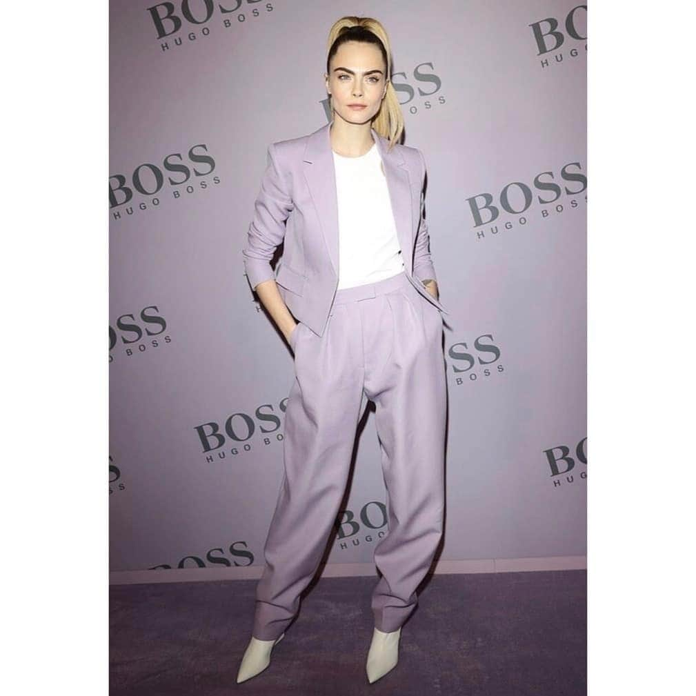 カーラ・デルヴィーニュさんのインスタグラム写真 - (カーラ・デルヴィーニュInstagram)「💜 @boss 💜」2月24日 2時17分 - caradelevingne