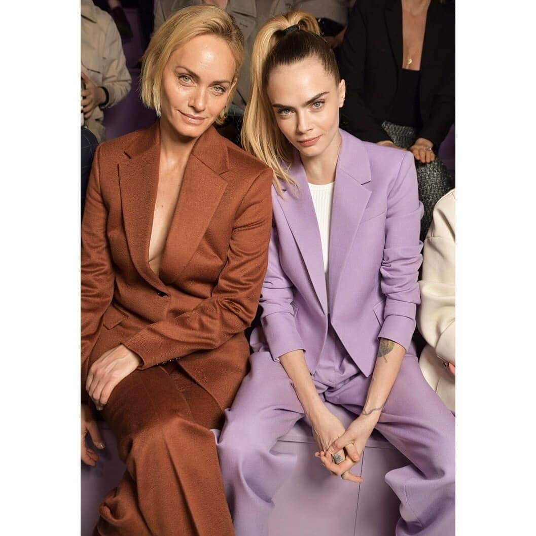 カーラ・デルヴィーニュさんのインスタグラム写真 - (カーラ・デルヴィーニュInstagram)「💜 @boss 💜」2月24日 2時17分 - caradelevingne