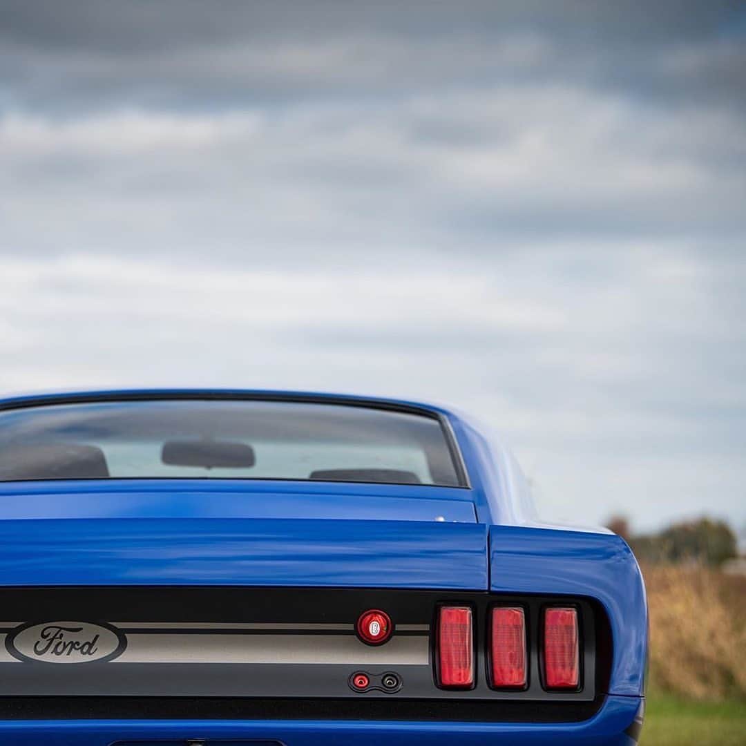 CarsWithoutLimitsさんのインスタグラム写真 - (CarsWithoutLimitsInstagram)「700HP 1969 Ford Mustang Mach 1 Photos @jeremycliff  Built by @ringbrothers  #carswithoutlimits #mustangmach1」2月24日 7時22分 - carswithoutlimits