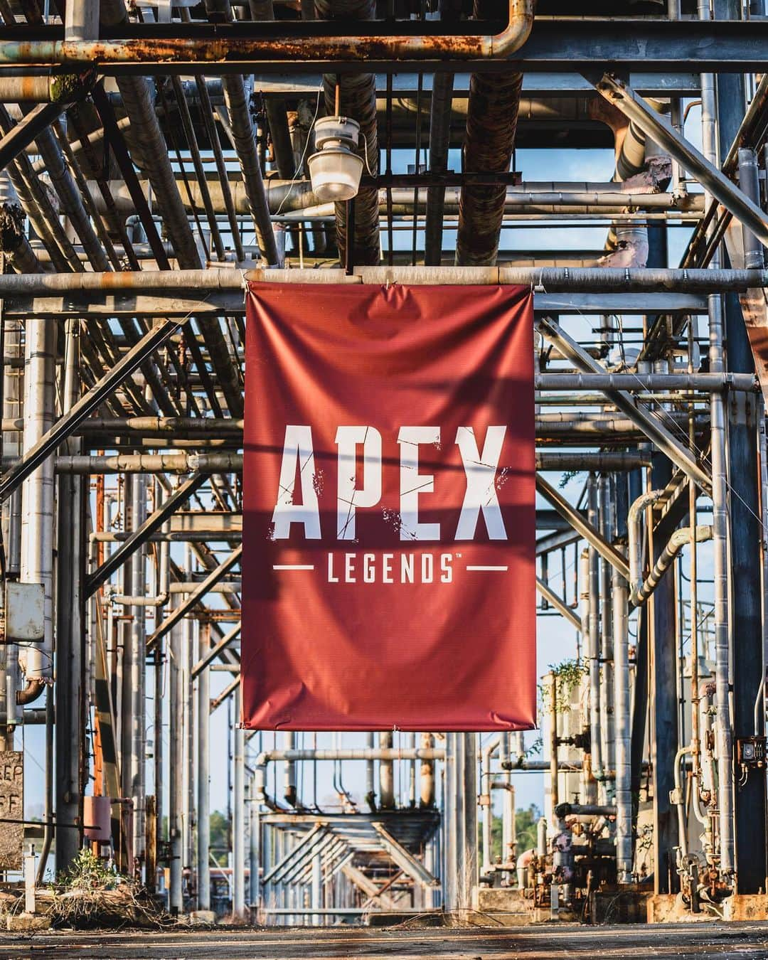 Dude Perfectさんのインスタグラム写真 - (Dude PerfectInstagram)「HYPED for you guys to see Airsoft Battle Royale 2! This time we’re doing it Apex style thanks to @playapex. Coming tomorrow at 5! #PlayApex #Ad」2月24日 7時39分 - dudeperfect