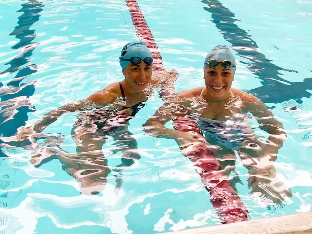 Sophie Pascoeさんのインスタグラム写真 - (Sophie PascoeInstagram)「Just starting off the week chasing the black line alongside @andreahewittnz on our road to Tokyo! 🏊🏼‍♀️ #swimming #training #friendship #roadtotokyo」2月24日 7時52分 - sophpascoe1