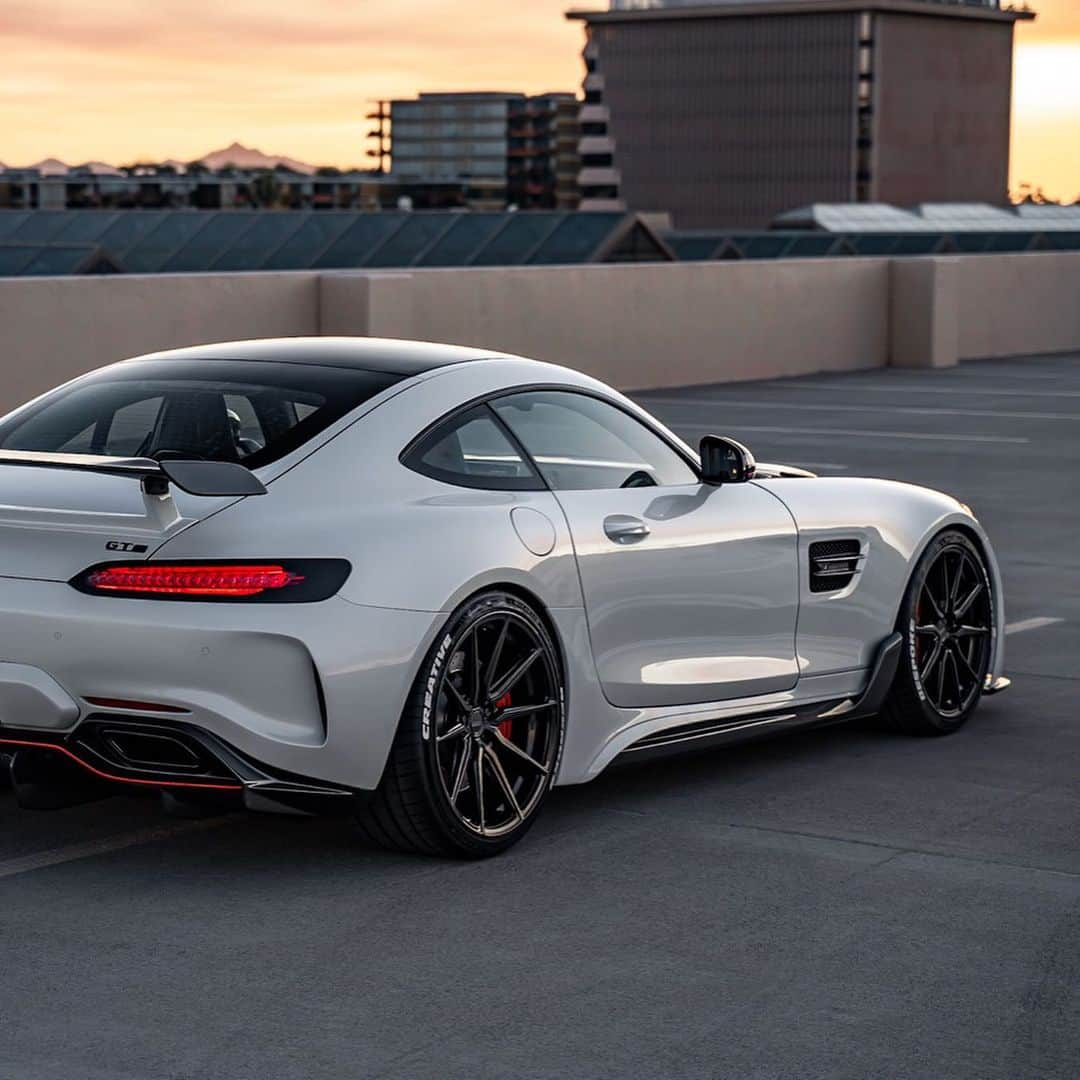 CARLiFESTYLEさんのインスタグラム写真 - (CARLiFESTYLEInstagram)「Mercedes AMG GT S for SALE by @creativebespoke 👍🏼or👎🏼? | @creativebespoke Best custom exotic cars for sale! #carlifestyle #mercedes #AMGTS」2月24日 9時35分 - carlifestyle