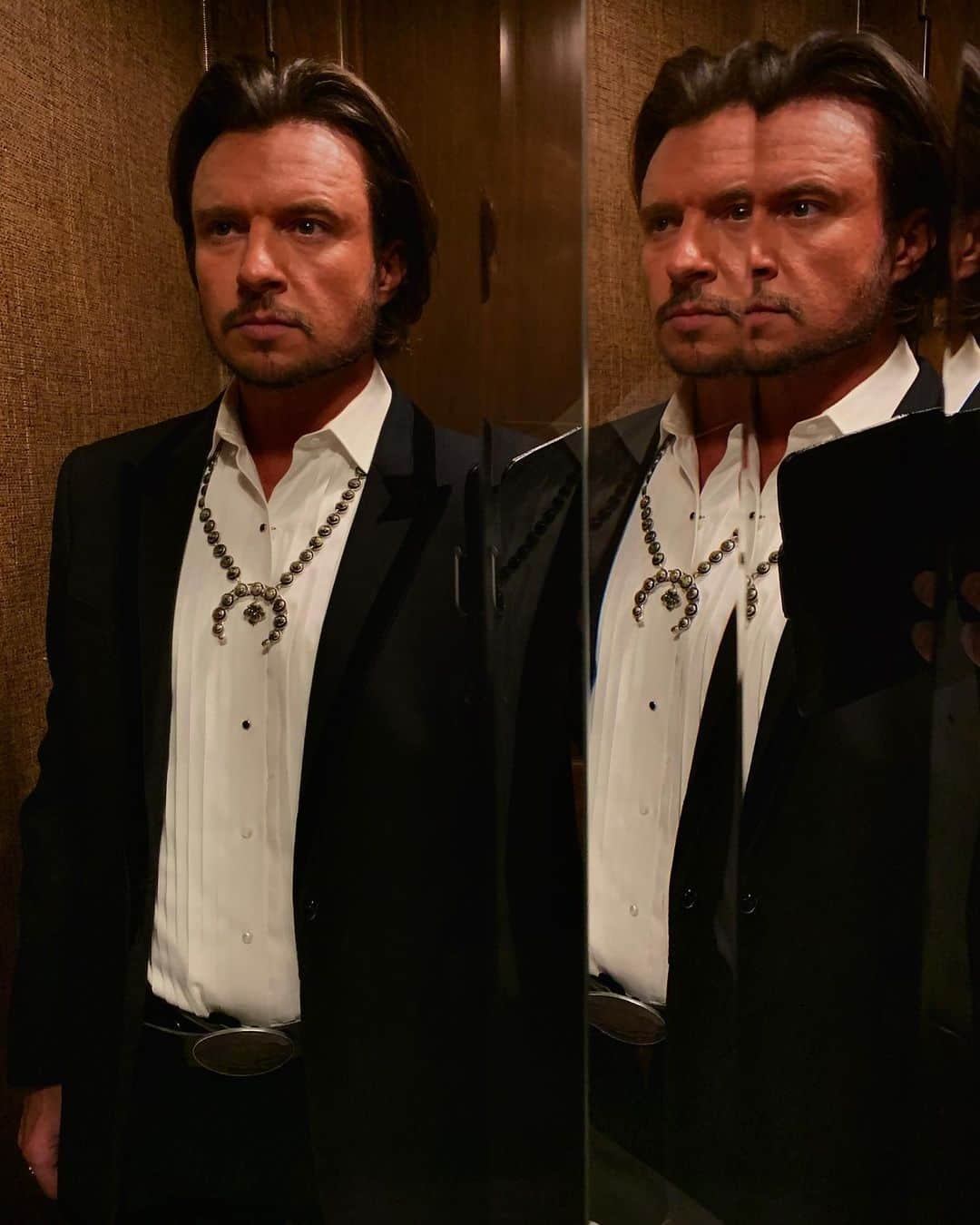 ヒース・フリーマンのインスタグラム：「Had a blast at Longview’s Sesquicentennial Ball. Also realized I have a resting Billy Bob Thornton face.」