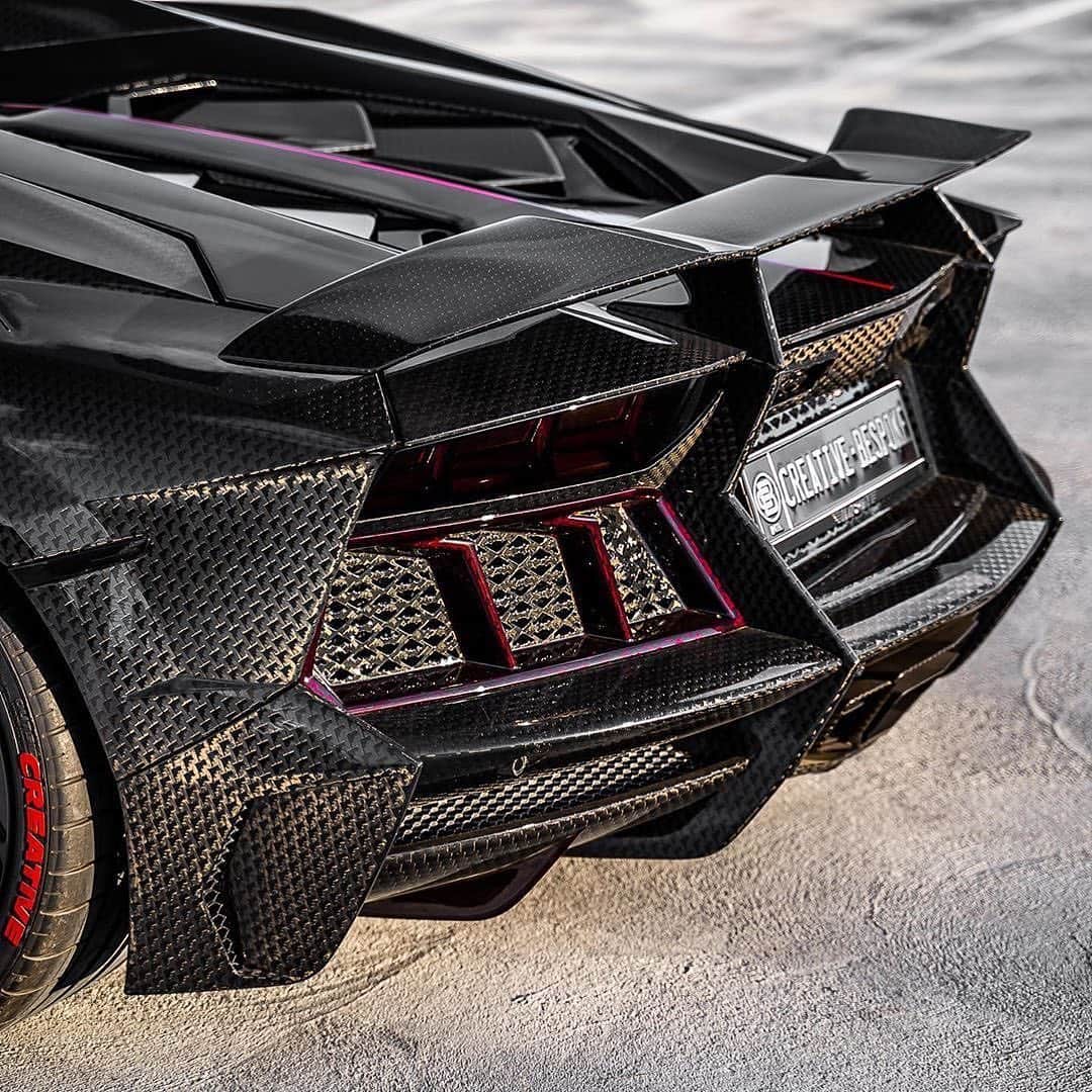 CarsWithoutLimitsさんのインスタグラム写真 - (CarsWithoutLimitsInstagram)「Mansory Aventador for sale @creativebespoke | Check out @creativebespoke for more exotics cars for sale  #carswithoutlimits #mansory #aventador」2月24日 10時24分 - carswithoutlimits