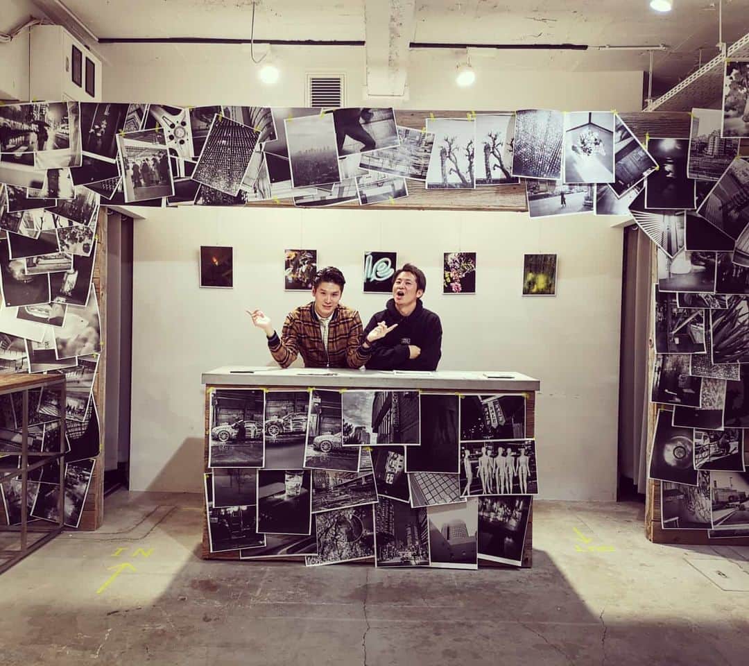 梅川壱ノ介（舞踊家）のインスタグラム：「Cotaro Ishii Photo exhibition ￣￣￣￣￣￣￣￣￣￣￣￣￣￣￣￣￣￣￣￣￣￣￣￣ 地元日田市の後輩、写真家石井小太郎ちゃん @cotaroishii の写真展が開催されています。 《GARDEN》 2020/2/23-2/26 @joint_gallery  #石井小太郎  #梅川壱ノ介  #写真展 #原宿」