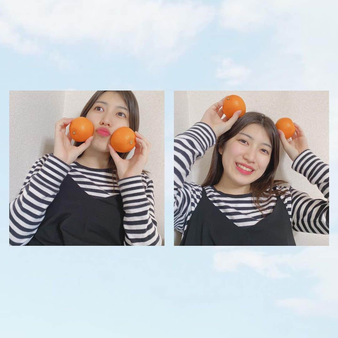 吉田華恋のインスタグラム：「🍊🍊🍊 #ポーズに厳しい妹が撮ってくれました #もちろんこのポーズも指導されました」