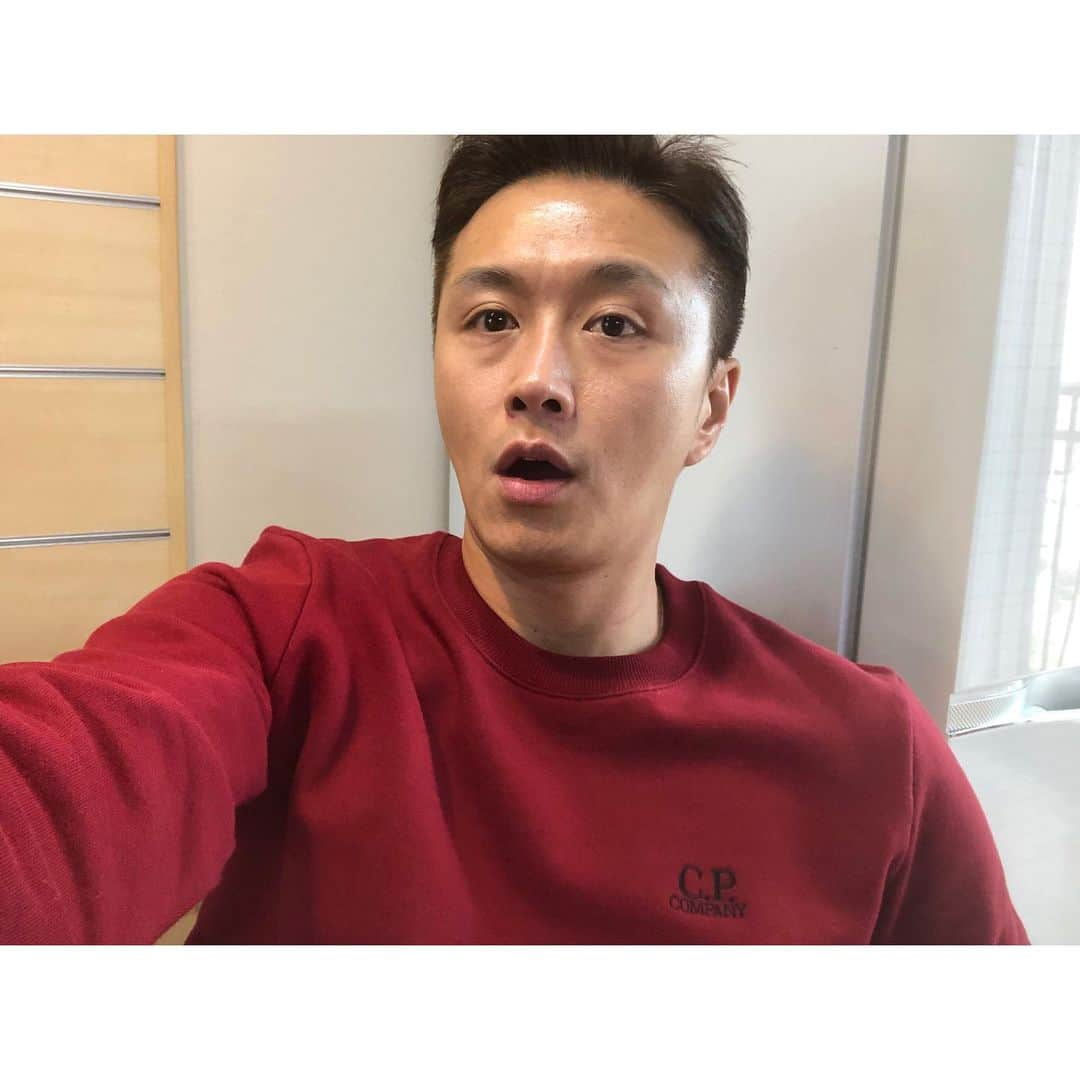 チン・テヒョンさんのインスタグラム写真 - (チン・テヒョンInstagram)「본방날이네요 모두사수부탁 #본방사수 #sbs #동상이몽 #모두코로나조심 #또조심 #손씻기 #화이팅」2月24日 12時11分 - taihyun_zin