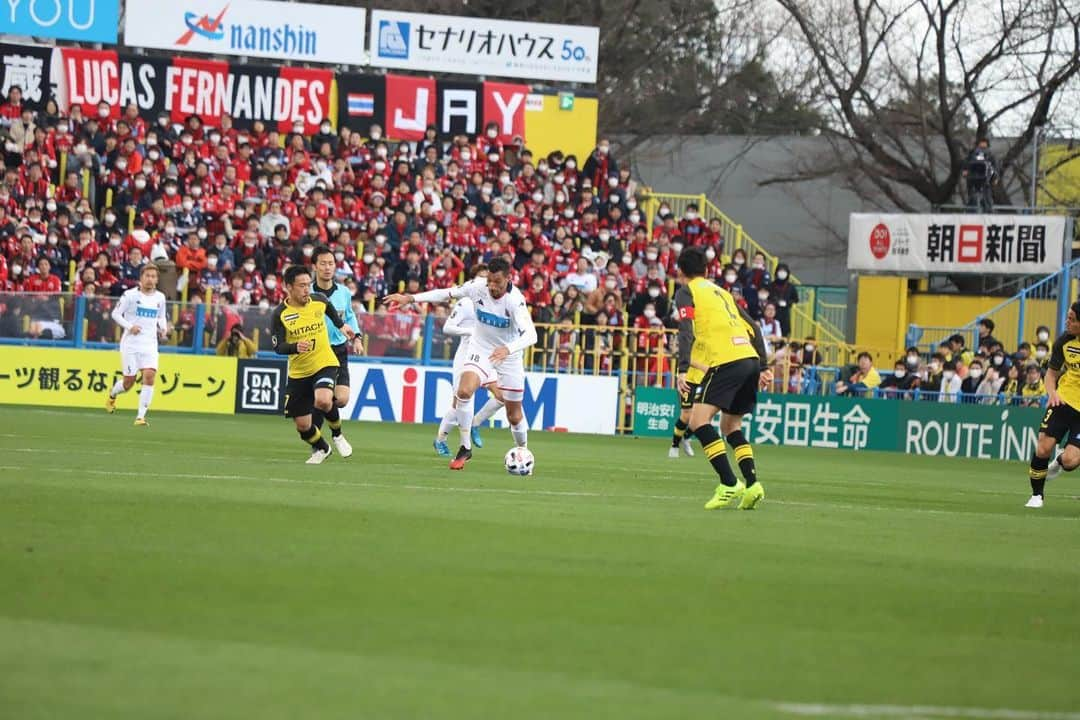 ジェイ・ボスロイドさんのインスタグラム写真 - (ジェイ・ボスロイドInstagram)「I’m still upset about our loss on the weekend 😢😡 Thank you to all the fans for coming out your support was amazing!  Regarding the game, I thought we started well we made good chances there keeper made some good saves but what ultimately cost us again was our silly mistakes and our lack of concentration , Reysol didn’t have to work for there goals we gave them the Goals and that’s what’s sad about the game.  We can’t keep making the same mistakes all the time. Wether your young or experienced that isn’t an excuse and we can’t hide from that anymore. We are a good team and we have shown that in certain games but now we have to be consistent!  Individually and as a team we must be stronger mentally and the results will follow.」2月24日 12時15分 - jaybothroyd