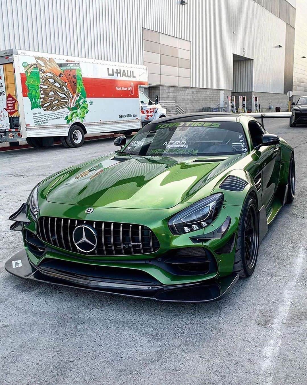 CarsWithoutLimitsさんのインスタグラム写真 - (CarsWithoutLimitsInstagram)「Widebody AMG GT 🐲 Photo @iw_michael  #carswithoutlimits #amggt」2月24日 23時22分 - carswithoutlimits