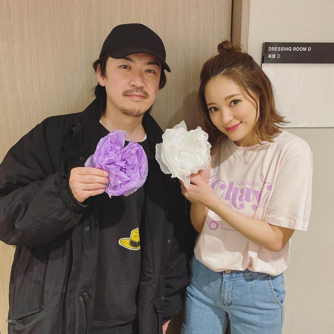 野口和弘のインスタグラム：「先日chayのライブに行ってきた。 たくさんの人に感動を与える音楽の力とchayの想いがすごく心地良くて優しい気持ちになった。 俺も美容というステージでたくさんの人に感動を与えたい。 . #chay」