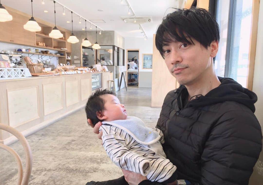 森澤祐介のインスタグラム：「ぷくぷく太って少しずつ笑うようになってきました。かわいい😄」