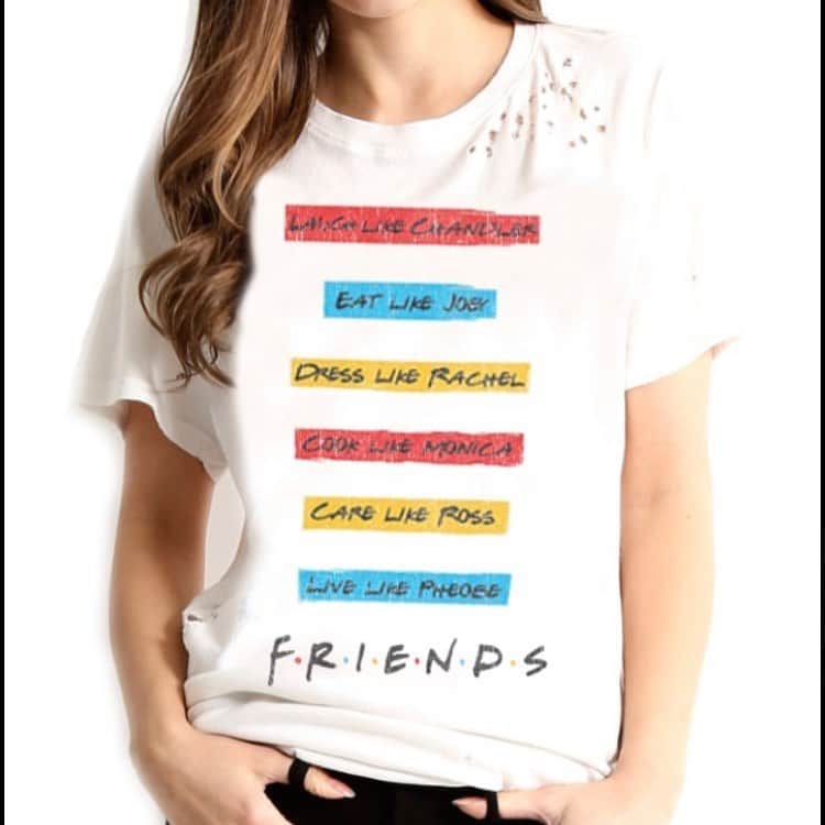 プリンス ピーターさんのインスタグラム写真 - (プリンス ピーターInstagram)「Which friend is your fav?? Phoebe def knows how to live life🙌🏽 Comment below👌🏼#friendstvshow #friendgoals #friendstvseries #friendtees」2月24日 14時40分 - prince_peter_collection