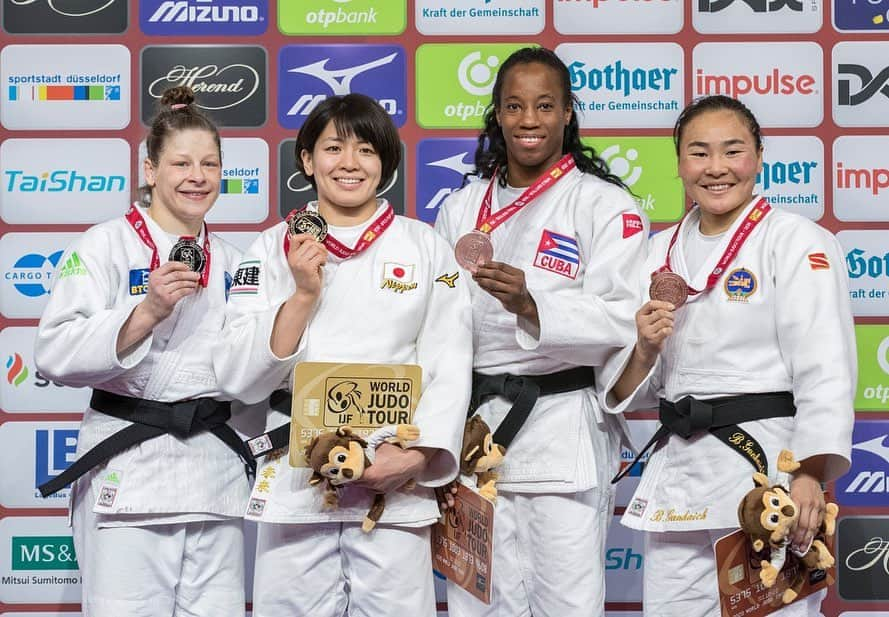 田代未来のインスタグラム：「GSデュッセルドルフ優勝できました🇩🇪🥇 今回の試合も、たくさんのご声援本当にありがとうございました✨ ひたすら自分を信じて戦い抜きました！！ ここからより一層成長できるよう、努力していきます😊 今後も応援宜しくお願い致します！！ #すべてに感謝  写真 @ajjf_official」